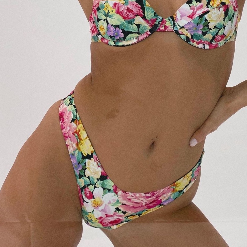 WeWoreWhat DELILAH VINTAGE ROSES BIKINI BOTTOM